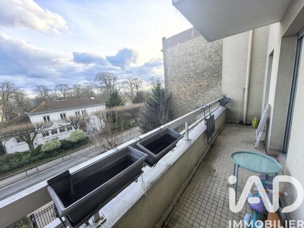 Appartement à vendre 3 pièces 64 m² Courbevoie