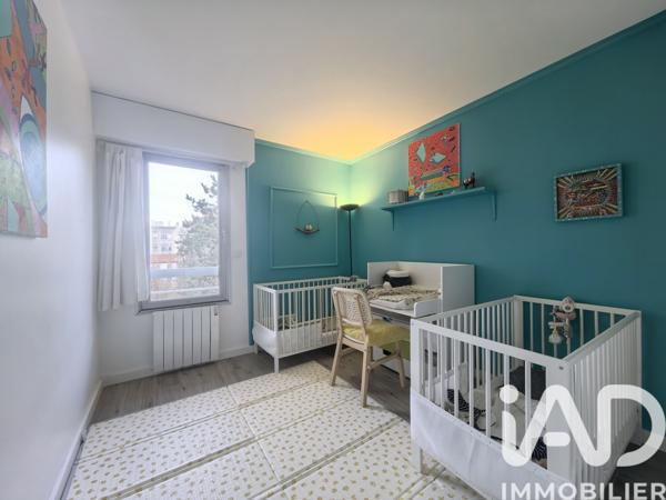 Appartement à vendre 3 pièces 64 m² Courbevoie