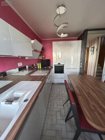 Maison à vendre à Cormontreuil dans la Marne (51350), ref : 51066-2053