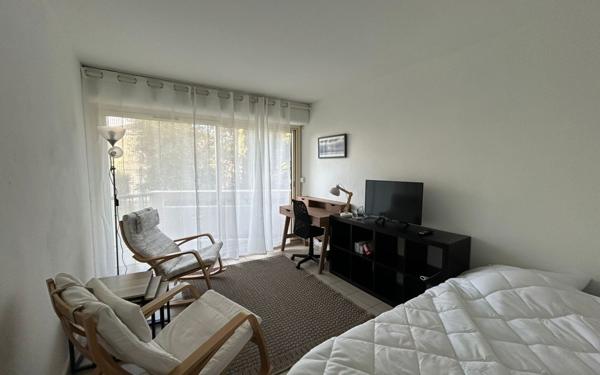 Appartement à louer    1 pièce •  Gradignan