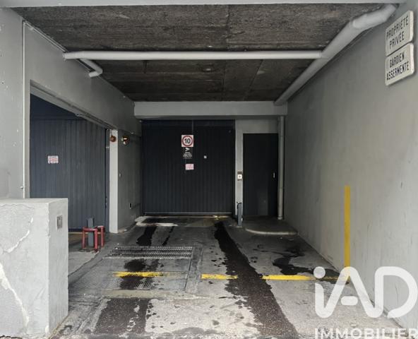 Parking à vendre 13 m² Paris 11