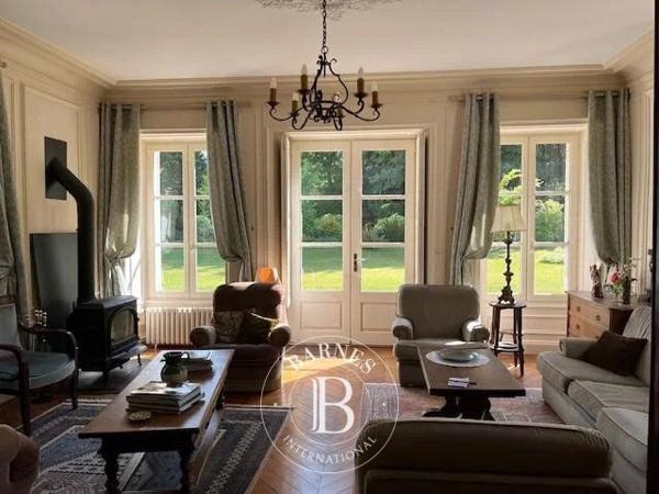 Douvres-la-Délivrande, Maison 12 Chambres -  310 m² à vendre