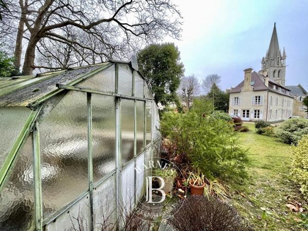 Douvres-la-Délivrande, Maison 12 Chambres -  310 m² à vendre