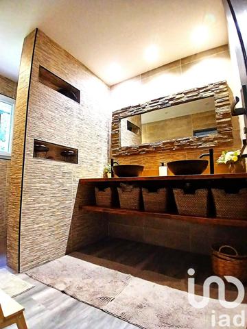 Maison 7 pièces de 151 m² à La Ville-Dieu-du-Temple (82290)