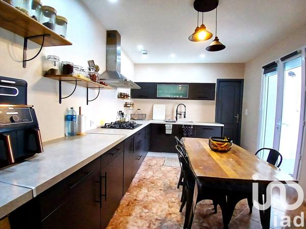 Maison 7 pièces de 151 m² à La Ville-Dieu-du-Temple (82290)