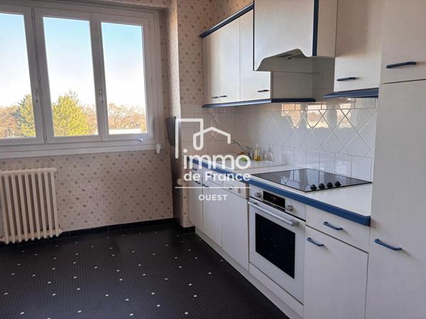 APPARTEMENT AVRILLE VUE SUR PARC