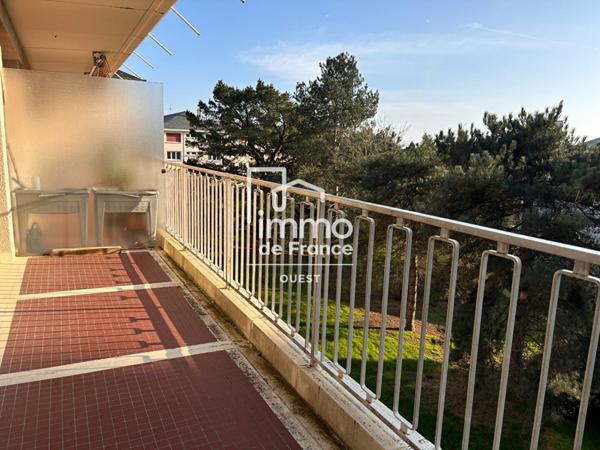 APPARTEMENT AVRILLE VUE SUR PARC