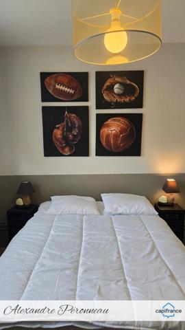 Appartement T2 avec terrasse, grand jardin privatif 160 m², garage et dépendance – petite copropriété sans charges