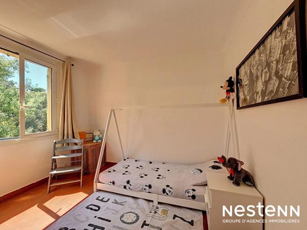 Villa Provençale avec piscine à débordement, dépendances et aperçu mer à Cavalaire-sur-Mer !