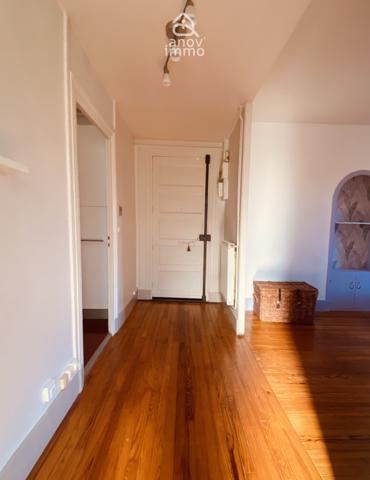 Appartement
                                                                                                                                                                                                                                                                                                                        3 pièce(s)                                                                                                                                                                                                          2 chambre(s)                                                                                                                                                                                                          55  m²