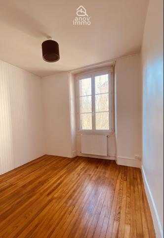 Appartement
                                                                                                                                                                                                                                                                                                                        3 pièce(s)                                                                                                                                                                                                          2 chambre(s)                                                                                                                                                                                                          55  m²
