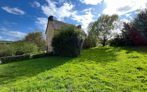 Maison à vendre    3 pièces • 72 m2 Saint-Hernin