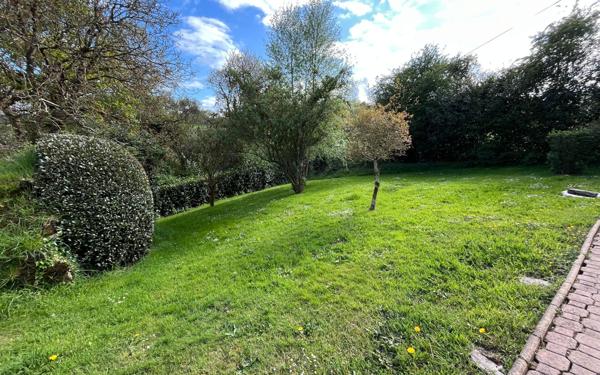 Maison à vendre    3 pièces • 72 m2 Saint-Hernin