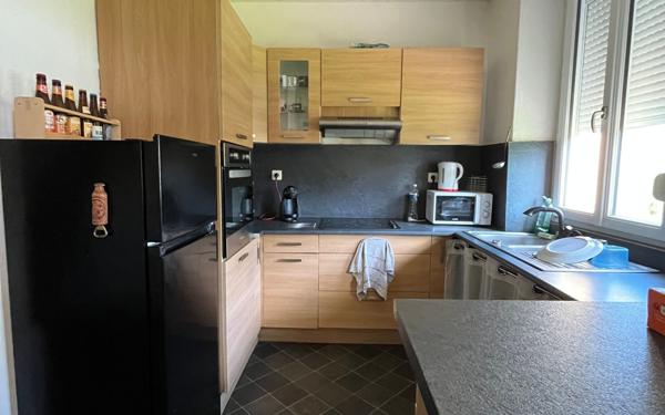 Maison à vendre    3 pièces • 72 m2 Saint-Hernin