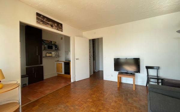 Appartement à vendre    1 pièce • 38,04 m2 Arcueil