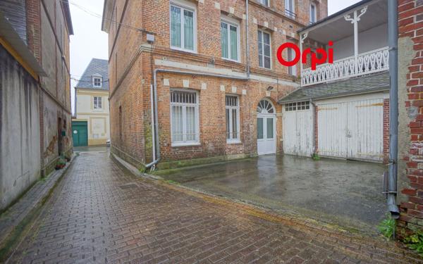 Stationnement à louer