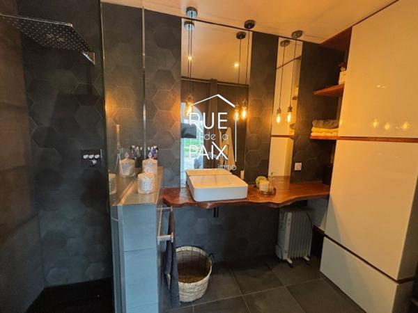 79200 CHATILLON SUR THOUET Maison de plain-pied de 128 m² située à Châtillon-sur-Thouet