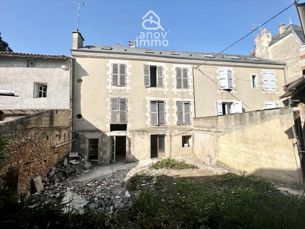Immeuble
                                                                                                                                                
                                                                                                                                                
                                                                                                                                                
                                                    
                                                                                                                                                                                                                                                                                                                        280  m²                                                                                                                                                                                                         2 etage(s)
