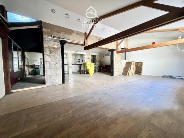 Immeuble
                                                                                                                                                
                                                                                                                                                
                                                                                                                                                
                                                    
                                                                                                                                                                                                                                                                                                                        280  m²                                                                                                                                                                                                         2 etage(s)