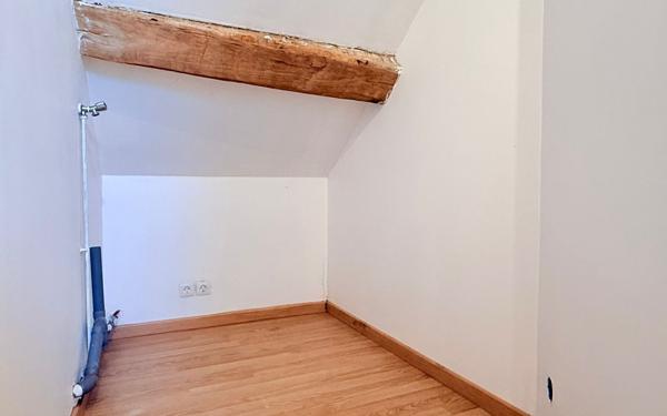 Appartement à vendre    2 pièces • 49 m2 Jouy-le-Châtel