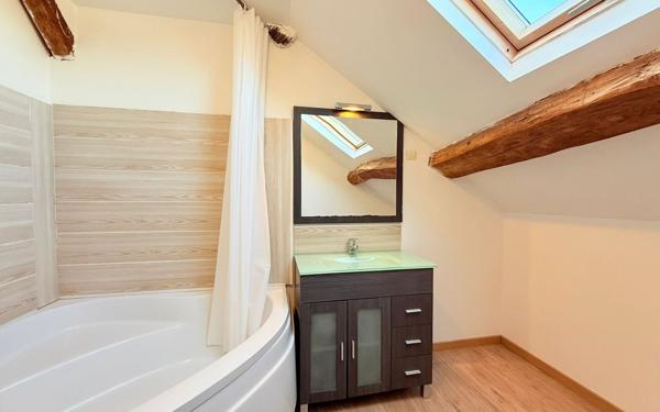 Appartement à vendre    2 pièces • 49 m2 Jouy-le-Châtel