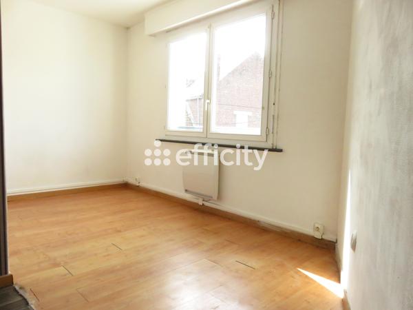 Immeuble
         7 pièces
        - 205 m² Exclusivité 262 000 € *