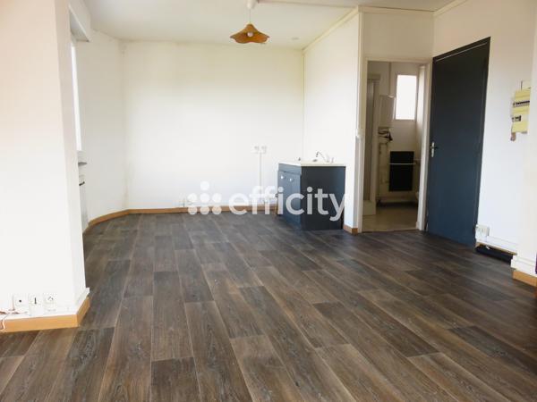 Immeuble
         7 pièces
        - 205 m² Exclusivité 262 000 € *