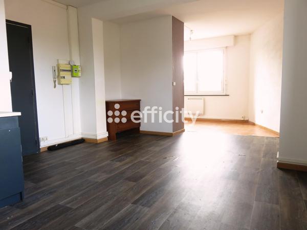 Immeuble
         7 pièces
        - 205 m² Exclusivité 262 000 € *