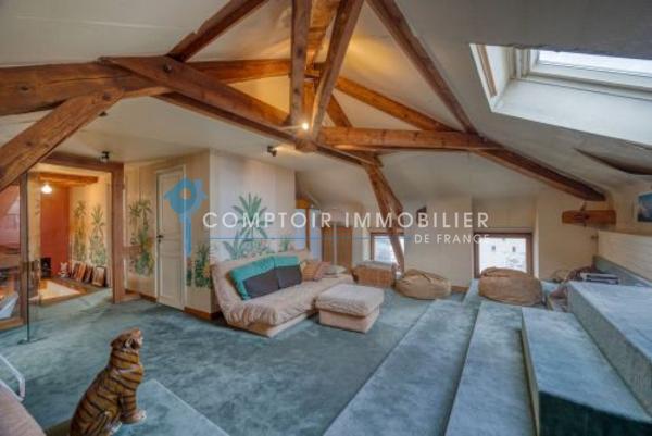 Maison
                                                                                                                                                                                                                                                                                                                        7 pièce(s)                                                                                                                                                                                                          4 chambre(s)