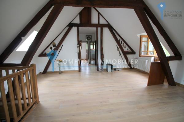 Propriete
                                                                                                                                                                                                                                                                                                                        7 pièce(s)                                                                                                                                                                                                          5 chambre(s)                                                                                                                                                                                                          260  m²