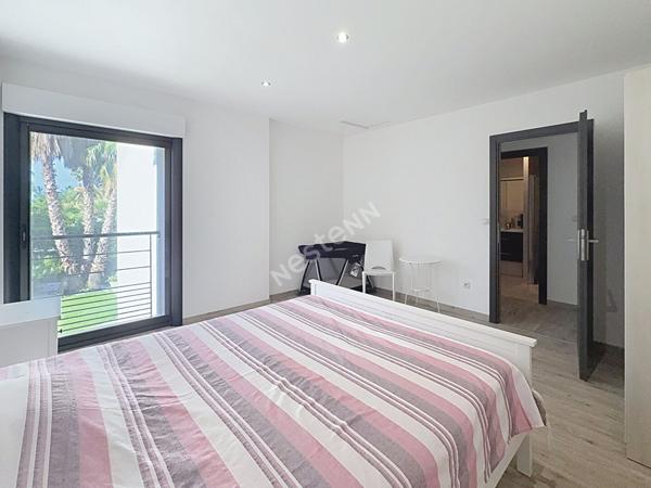 Maison de Prestige à Vendre à Six Fours Les Plages quartier des lones