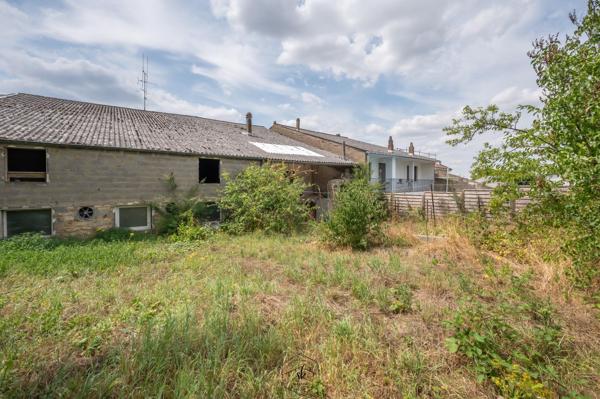 À vendre – Grange à réhabiliter avec fort potentiel d'aménagement à Vaudreching
