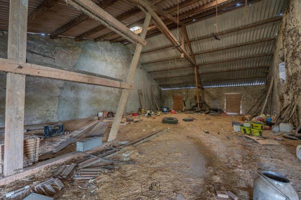 À vendre – Grange à réhabiliter avec fort potentiel d'aménagement à Vaudreching