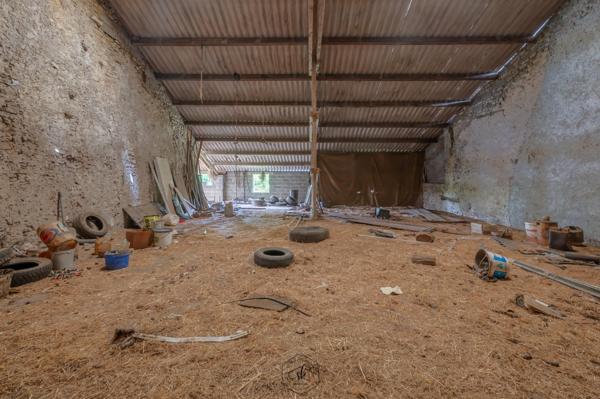 À vendre – Grange à réhabiliter avec fort potentiel d'aménagement à Vaudreching