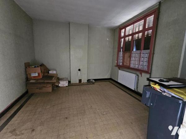 AVION - Maison à rénover entièrement 