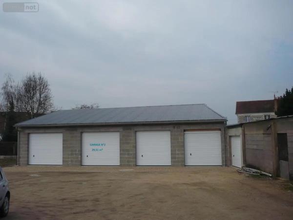 Location - Garage et parking Montoire-sur-le-Loir 41800 29 m 2 1070 m 2