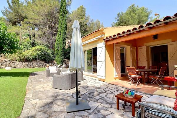 Maison Bandol 5 pièce(s) - Piscine et terrain 3000 m2