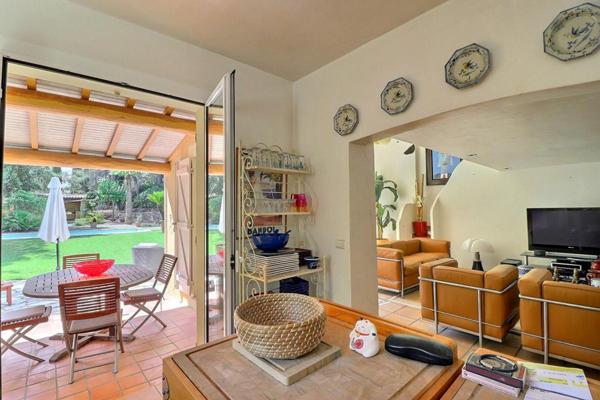 Maison Bandol 5 pièce(s) - Piscine et terrain 3000 m2