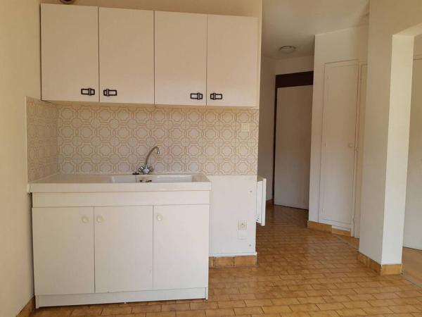 A LOUER ! JOLI APPARTEMENT T1 - EUROPOLE