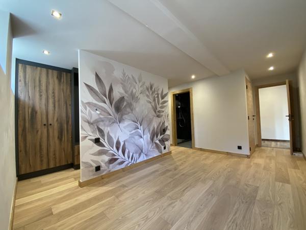 Sallanches (74700) LA CONTAMINE - RDC de 3 CHAMBRES TRES JOLIMENT RENOVE A NEUF