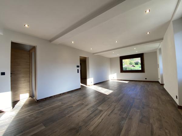 Sallanches (74700) LA CONTAMINE - RDC de 3 CHAMBRES TRES JOLIMENT RENOVE A NEUF