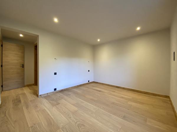 Sallanches (74700) LA CONTAMINE - RDC de 3 CHAMBRES TRES JOLIMENT RENOVE A NEUF