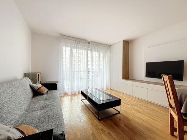 Location Appartement55,16 m² - 2 Pièces - ISSY LES MOULINEAUX (92130)