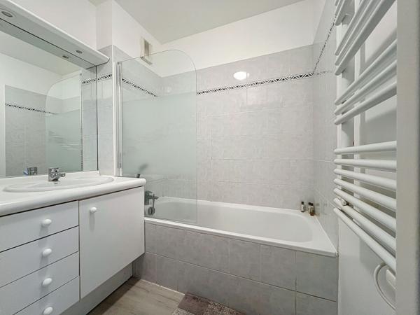Location Appartement55,16 m² - 2 Pièces - ISSY LES MOULINEAUX (92130)