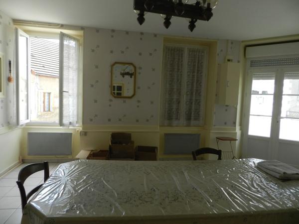 Vente Maison145 m² - 5 Pièces - CHATEAUMEILLANT (18370)