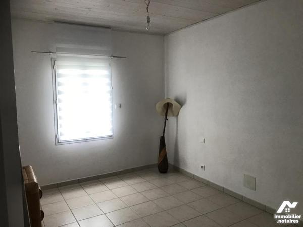 L'EPINE, LA BOSSE, MAISON PLAIN PIED, TROIS CHAMBRES