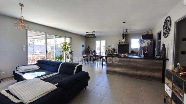 Maison 3 chambres contemporaine de 2016 à Mios, centre ville et écoles à pieds