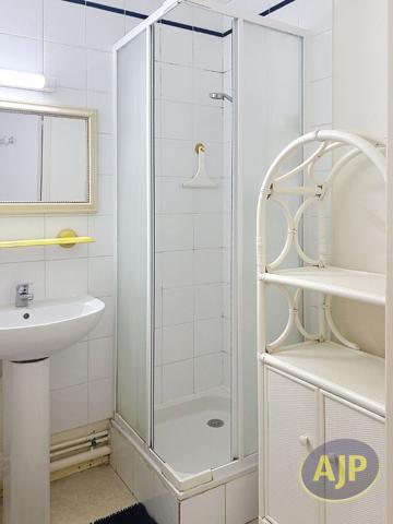Appartement à louer Saint Nazaire : 3 pièces, 31m² avec 2 chambre(s) à 575€ - AJP Immobilier Saint-Marc-sur-Mer