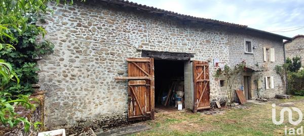 Maison de village 3 pièces de 65 m² à Compreignac (87140)