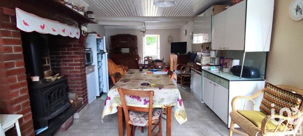 Maison de village 3 pièces de 65 m² à Compreignac (87140)